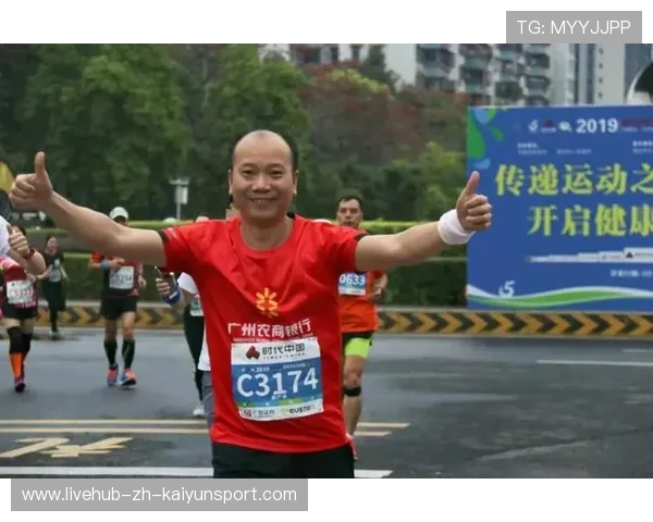 现场“燃炸”全场：运动员“极限冲刺”的“激情瞬间”！